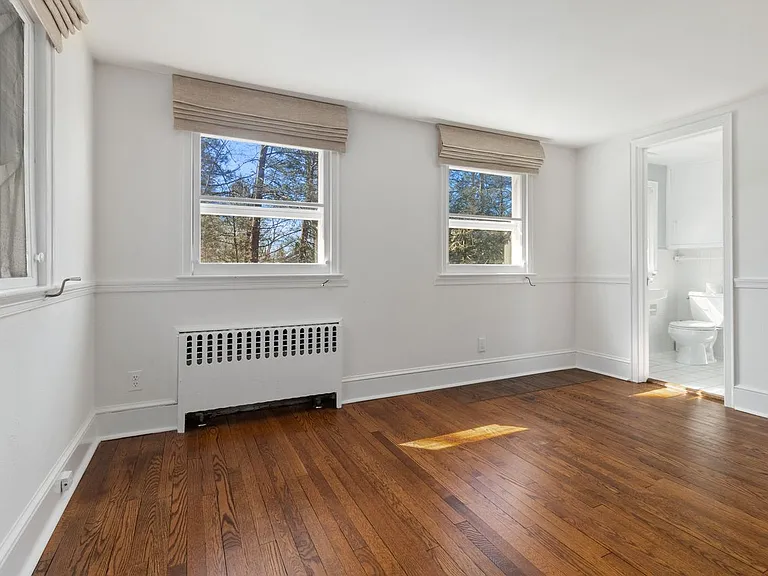 145 Lyons Plain Rd — Photo 20