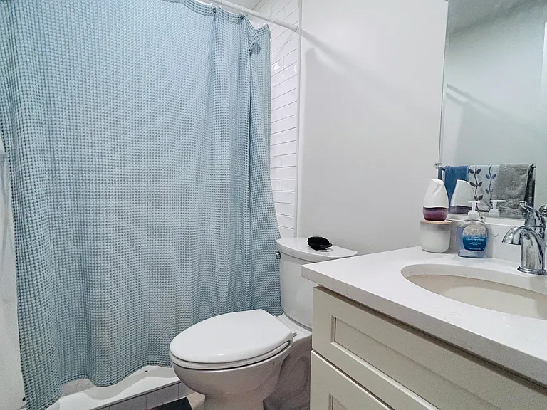 95 Baxter St #1 — Photo 12