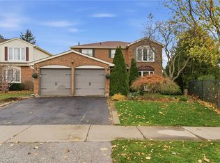 2163 Winding Way, Burlington, ON L7M 2Y2