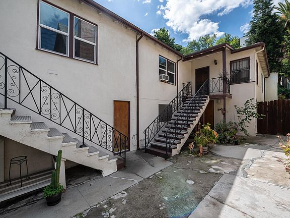 3rd image of 3812 Tracy St