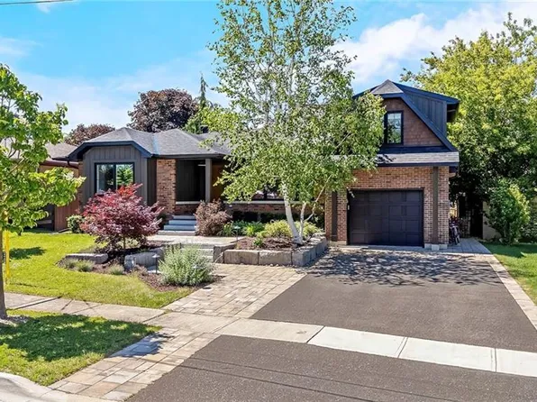 23 Mackenzie Dr, Halton Hills, ON L7G 4C1