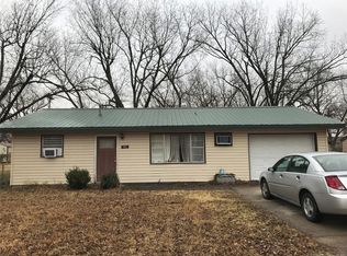 321 N Whitaker St, Pryor, OK 74361