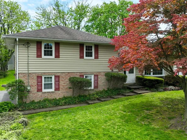 33 Woodland Ave, Lititz, PA 17543