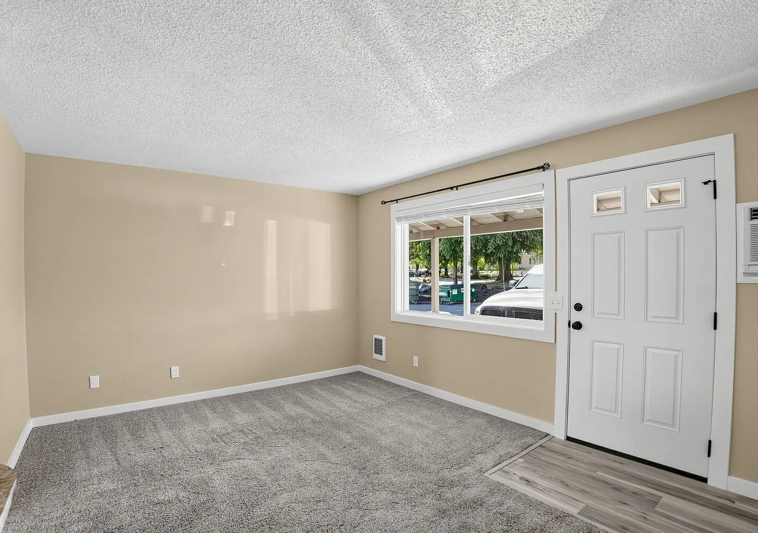 1 bed, 1.0 bath, 800 sqft, $1,200 — Photo 4
