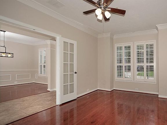 4th image of 79 S French Oaks Cir