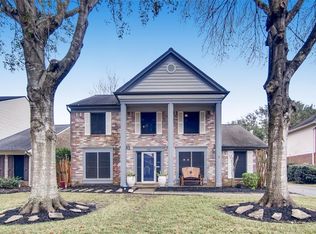 112 Bounty Dr, League City, TX 77573