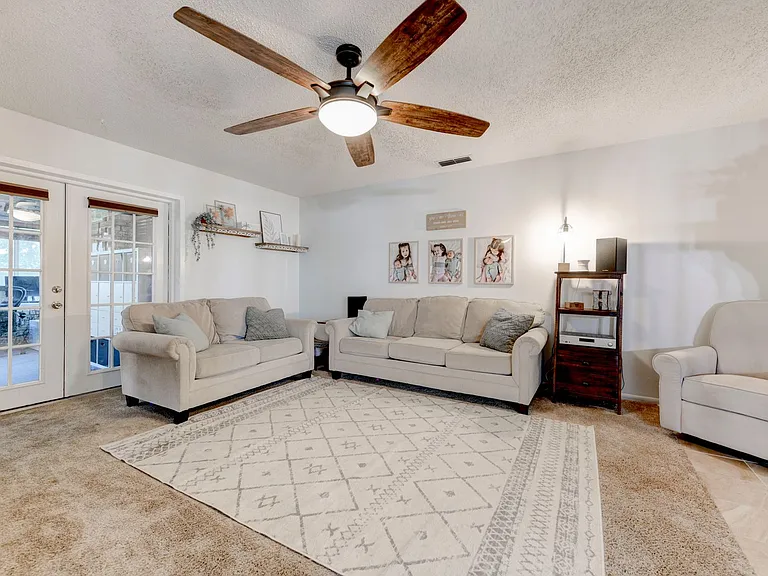 303 Manning Dr — Photo 29