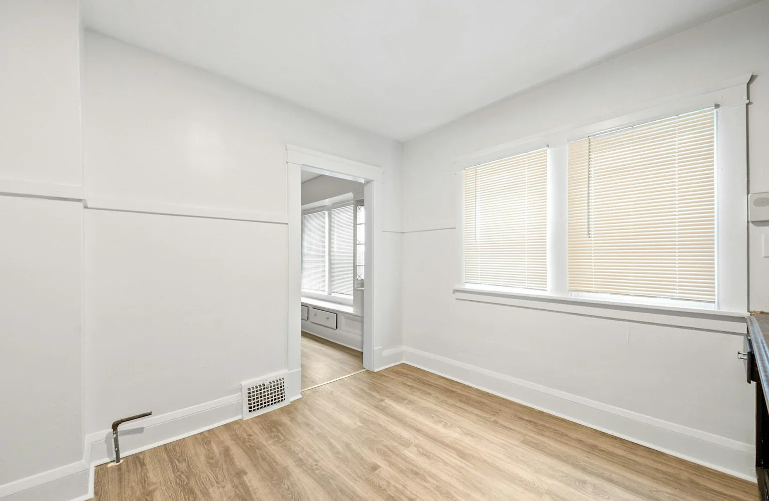 8002 Maryland Avenue, Unit B (Upstairs) — Photo 3
