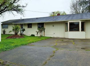 4147 Hermosa Way, Roseburg, OR 97471