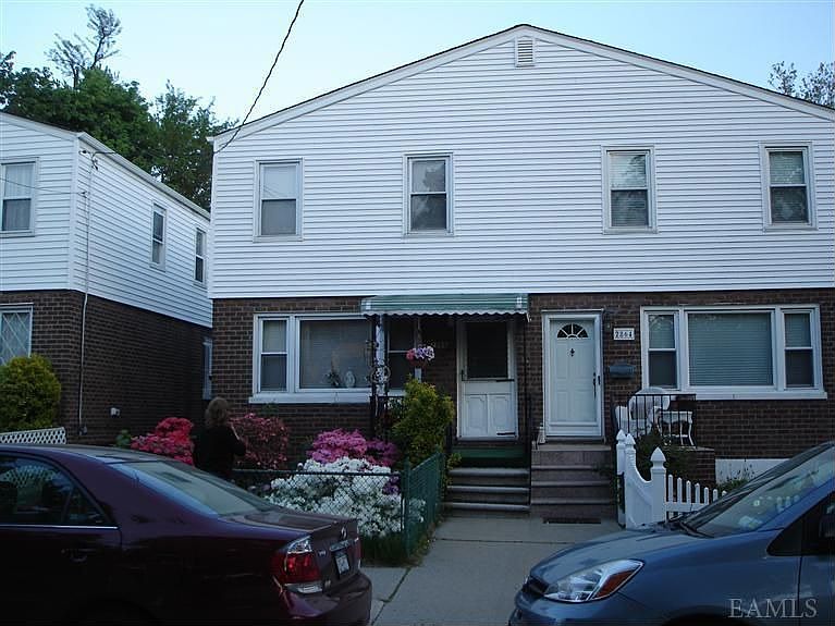 1st image of 2866 Roosevelt Ave