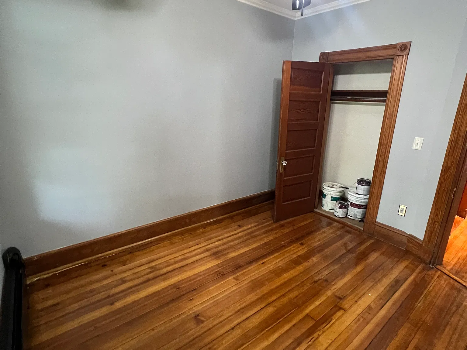 4 bed, 1300 sqft, $3,000 — Photo 2