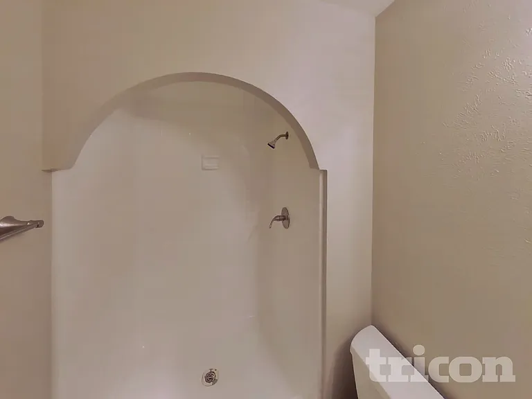 5529 Kerry Ln — Photo 11
