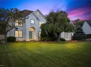 39363 Stonefield Pl, Avon, OH 44011