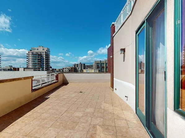 719 Ocean View Ave Unit D3, Brooklyn, NY 11235