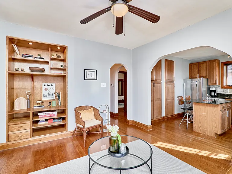 5210 Pernod Ave — Photo 21
