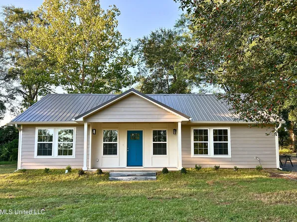 109 Beaver Dam Rd, Mc Henry, MS 39561