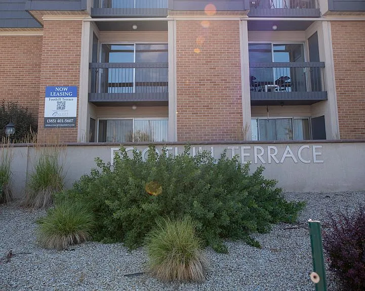 Foothill Terrace — Photo 190