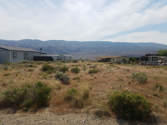 3rd image of 710 Orchard Dr SW