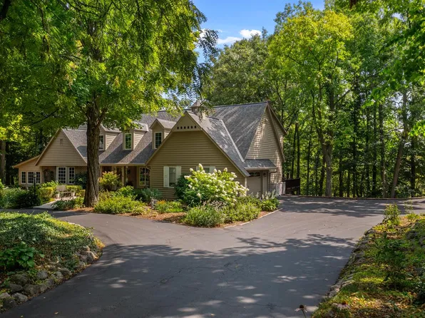11207 Cedar Sauk ROAD, West Bend, WI 53095