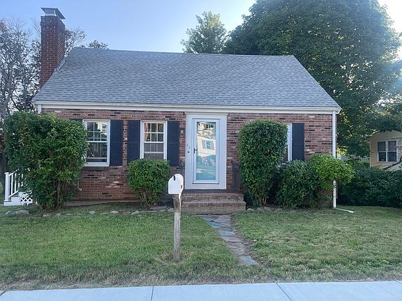 2nd image of 43 Deerfield St