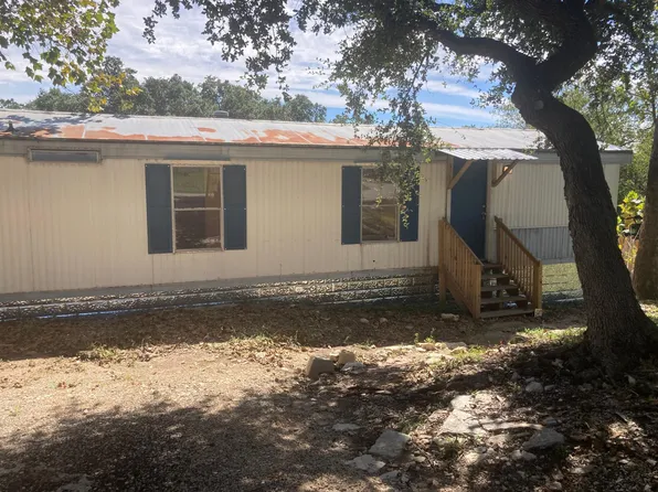 1137 Montview St, Canyon Lake, TX 78133