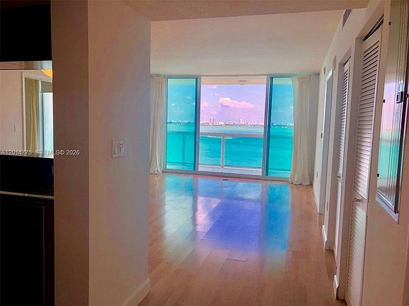 5th image of 1800 N Bayshore Dr APT 1605