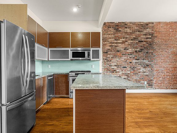 4th image of 159 W 118th St APT 4F