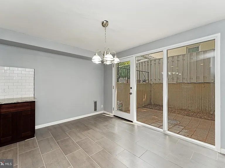 212 G St SW #212 — Photo 5