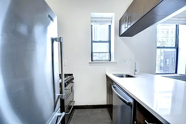 Rented by Urbane Brokerage | media 16