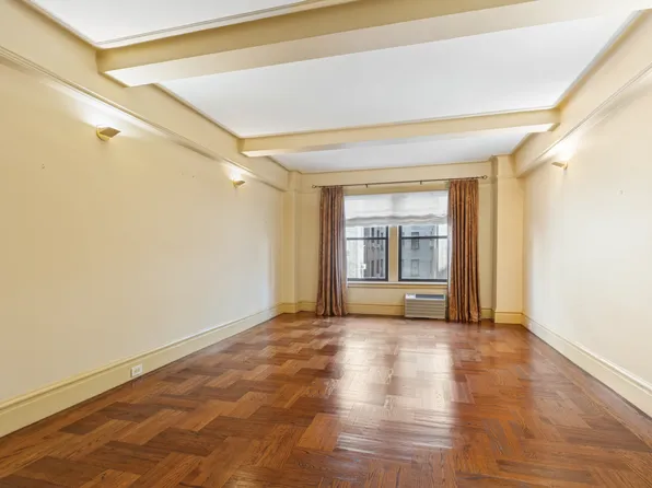 515 West End Avenue image 11 of 15