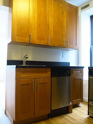 Rented by City & Suburban | media 21