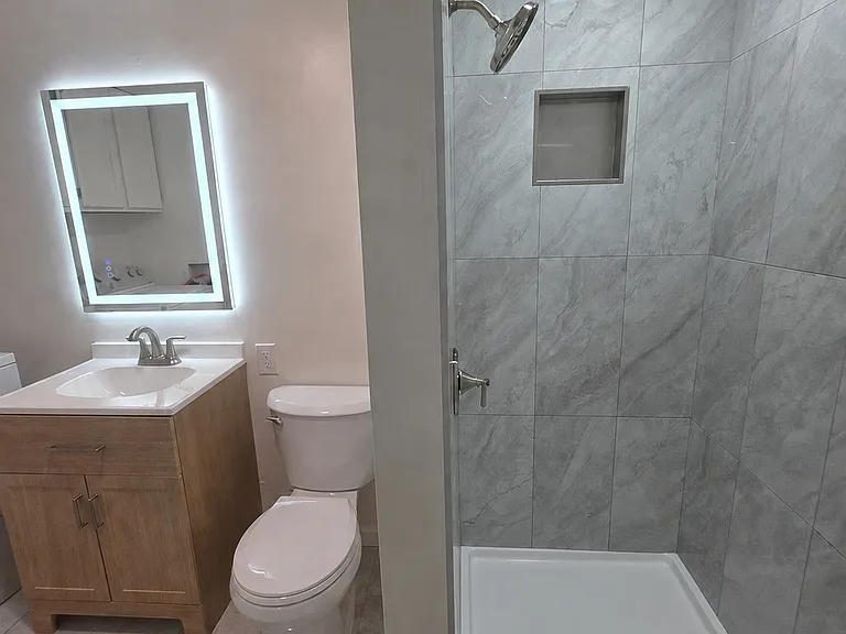155 Ormsby Ave — Photo 5