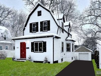 1348 Laurel Ter, Teaneck, NJ, 07666