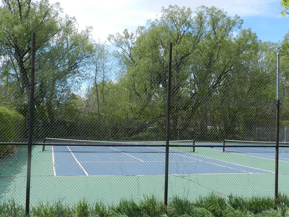 Tennis Courts