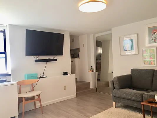 Rented by OT Real Estate | media 11