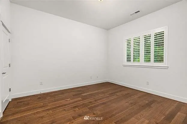 825 224th Ave NE — Photo 24