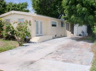 22883 Neptune Rd, Boca Raton, FL 33428