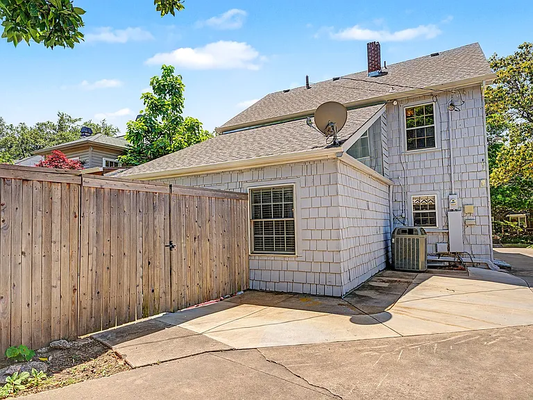 2523 S Cincinnati Ave — Photo 30