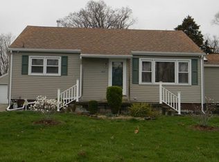 805 E McKinley St, Pontiac, IL 61764