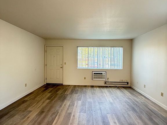 2nd image of 1922 George Washington Way APT 4