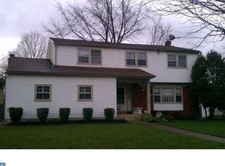 173 Golfview Dr, Sewell, NJ 08080