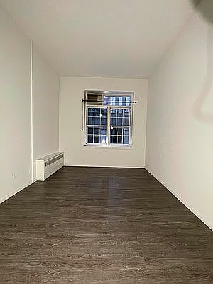 4th image of 88 Fulton St #705