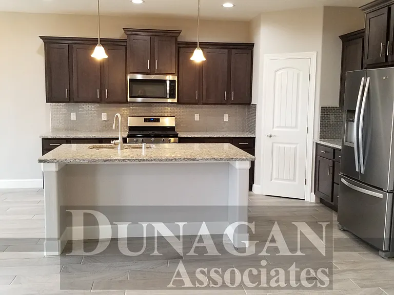 401 Baler Ln — Photo 2