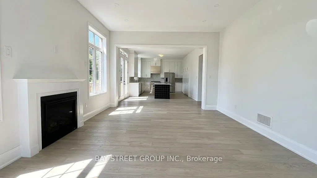 4 bed, $3,400 — Photo 3