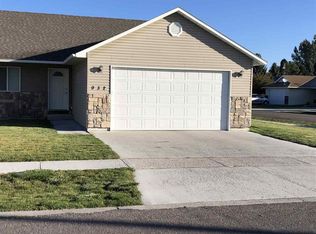 932 Sawtooth St, Chubbuck, ID 83202