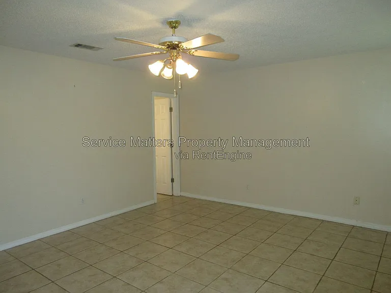 3714 Deer Creek Ln — Photo 11