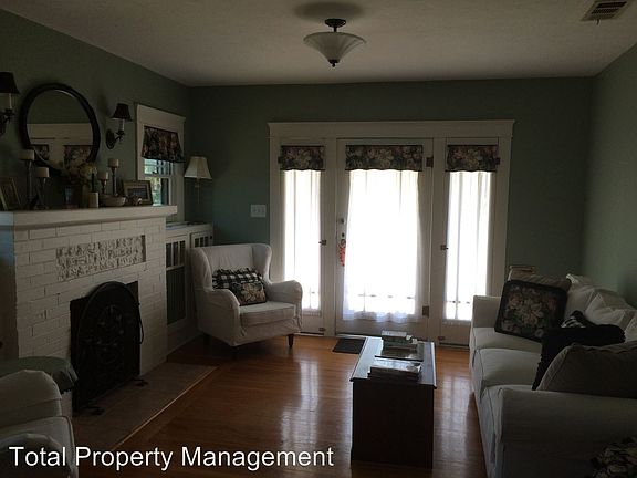 4th image of 3557 Bancroft St