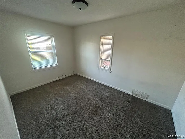 5081 Wayburn St — Photo 5