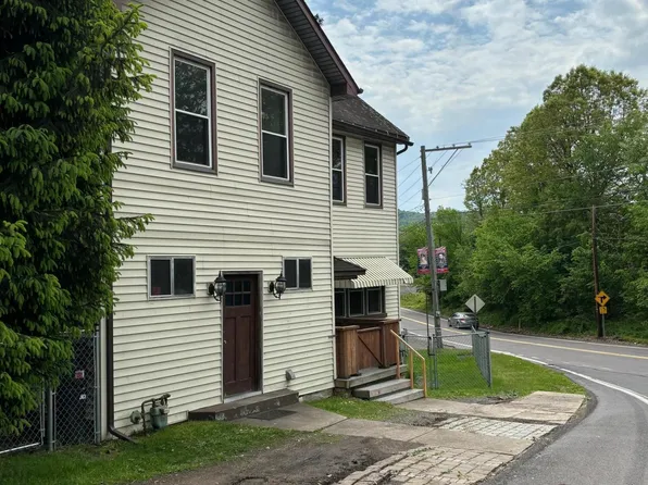7 E Kirmar Ave, Nanticoke, PA 18634