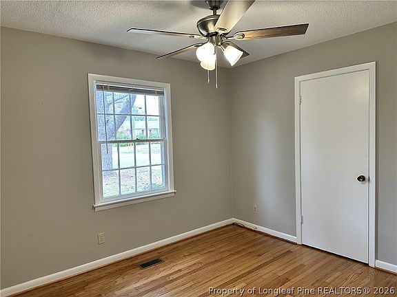 4th image of 5622 Carson Dr